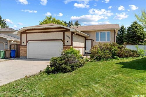 3431 Middleton Pl, Regina, SK, S4N7B8 | Card Image