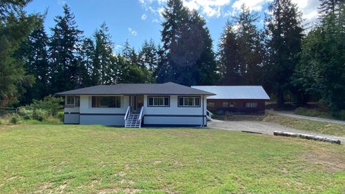 1501 Fulford Ganges Road, House other with 3 bedrooms, 1 bathrooms and 12 parking in Salt Spring Island BC | Card Image