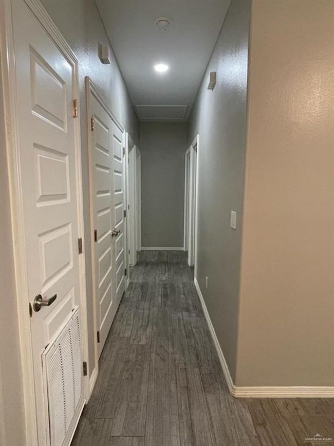 UNIT-3 - 2108 Davenport St, Condo with 3 bedrooms, 2 bathrooms and 2 parking in Weslaco TX | Image 11