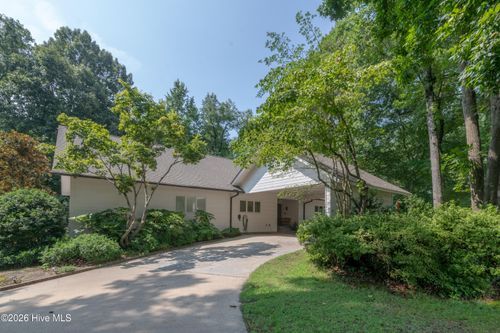 1015 Cardinal Dr Nw, Wilson, NC, 27896-1517 | Card Image