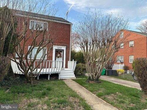 6214 Kennedy St, RIVERDALE, MD, 20737-3226 | Card Image