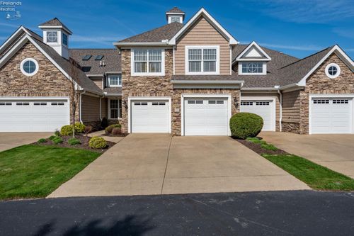 4439 E Harbors Edge Dr, Port Clinton, OH, 43452-8978 | Card Image