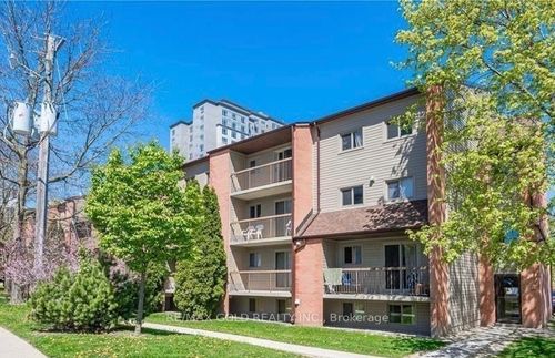 111-30 Hickory St E, Waterloo, ON, N2J4L4 | Card Image