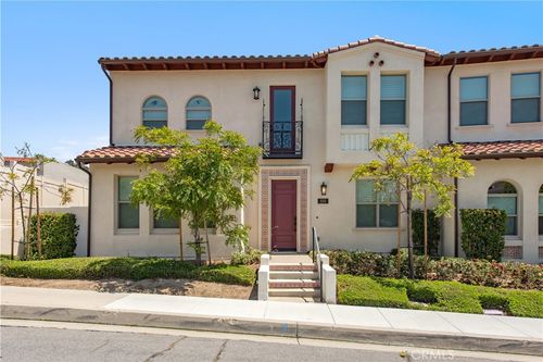 886 Francesca Dr, Walnut, CA, 91789 | Card Image
