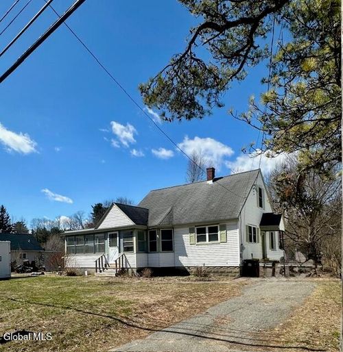 3472 Carman Rd, Schenectady, NY, 12303-5320 | Card Image