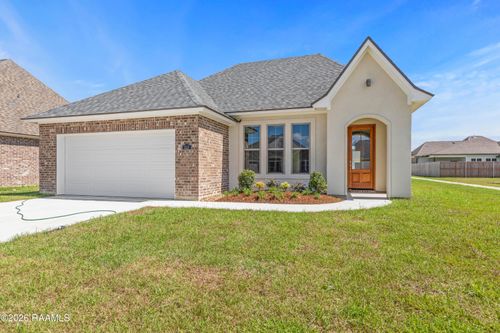 113 Rio Dr, Youngsville, LA, 70592-6958 | Card Image