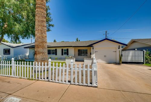 4423 N 35th St, Phoenix, AZ, 85018-3935 | Card Image