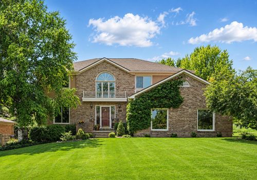 709 Snowmass Dr, Rochester Hills, MI, 48309-1325 | Card Image