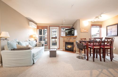 333-4314 Main St, Whistler, BC, V8E1A8 | Card Image