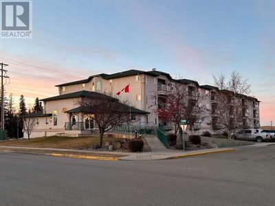 105 - 5120 51 Ave, Condo with 2 bedrooms, 2 bathrooms and 1 parking in Vermilion AB | Image 1