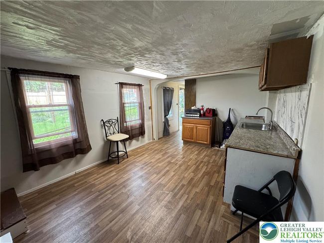 226 E Snyder Ave, Townhouse with 2 bedrooms, 1 bathrooms and null parking in Lansford PA | Image 9