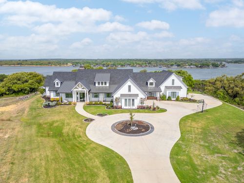 8070 Brownie Luker Ct, Granbury, TX, 76048-2883 | Card Image