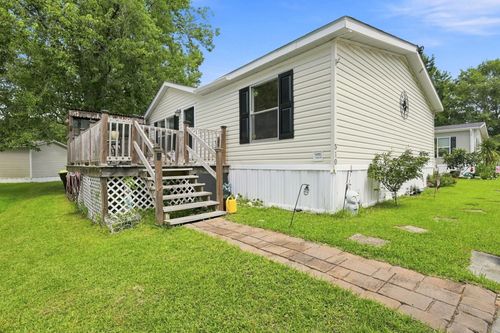 510 Folly Estates Dr, Myrtle Beach, SC, 29588-6222 | Card Image