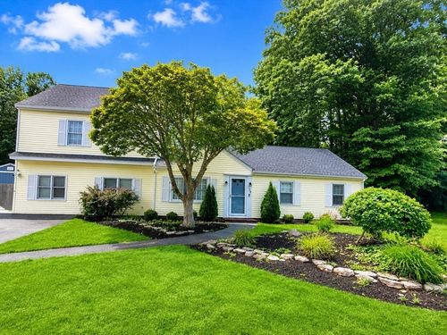 39 Birchcroft Rd, Canton, MA, 02021-1504 | Card Image