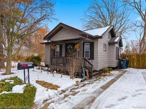 2840 Horton St, Ferndale, MI, 48220-1023 | Card Image
