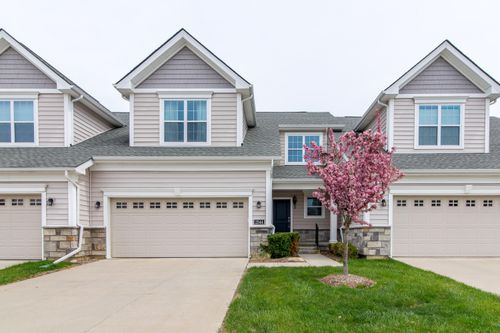 2544 Oxford Cir, Ann Arbor, MI, 48103-2398 | Card Image