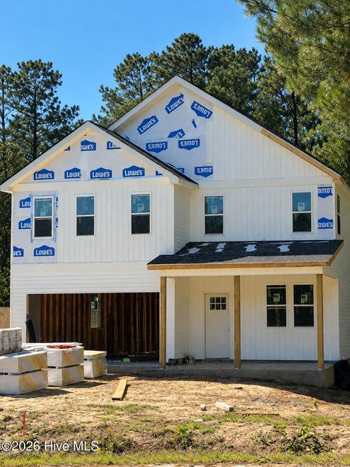 305 Sun St, Richlands, NC, 28574-5369 | Card Image