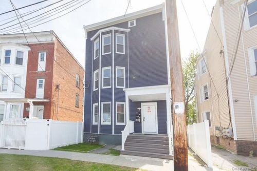 3-106 Winnikee Ave, Poughkeepsie, NY, 12601-2877 | Card Image
