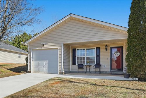 201 Tallahatchie Trl, Liberty, SC, 29657-3311 | Card Image