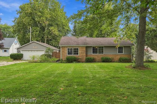 3652 Norman Rd, Burtchville, MI, 48059-2237 | Card Image