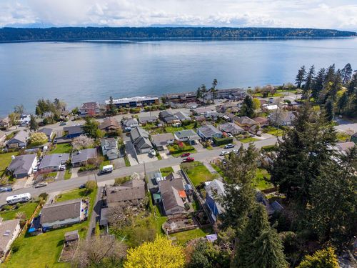 542 Thulin St, Campbell River, BC, V9W2L1 | Card Image