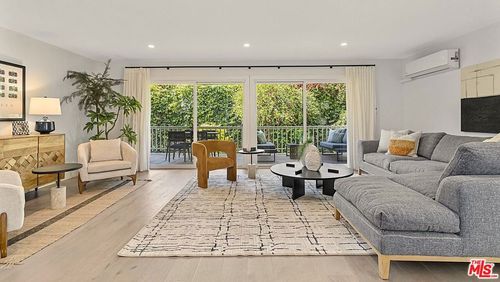 4-1561 Manning Ave, Los Angeles, CA, 90024-5830 | Card Image