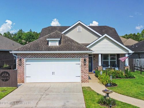 14034 Waterford Cir, Gulfport, MS, 39503-4561 | Card Image