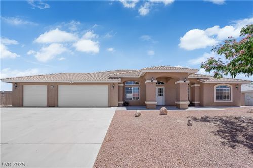6711 Longmeadow Dr, Pahrump, NV, 89061-7744 | Card Image