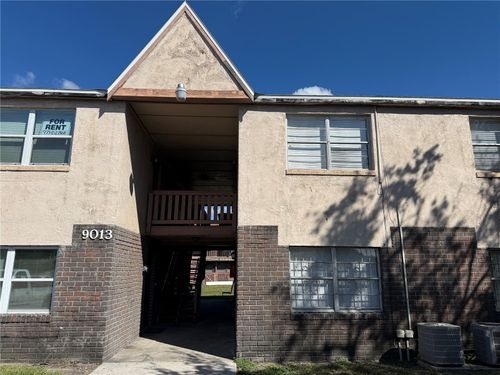32-9013 Westchester Cir, TAMPA, FL, 33604-1527 | Card Image