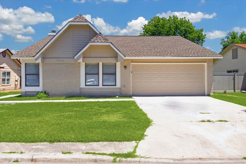 8939 Mansfield, San Antonio, TX, 78251-2927 | Card Image