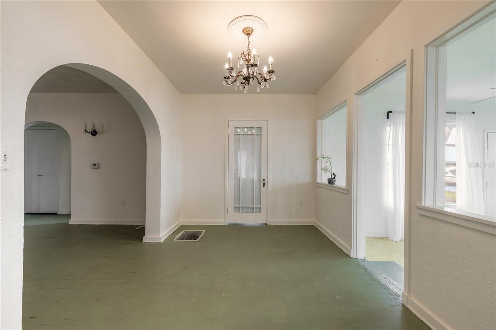 Residential in DAYTONA BEACH 4