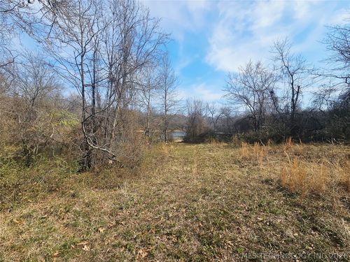 4 E Rocky Ridge St, Claremore, OK, 74019 | Card Image