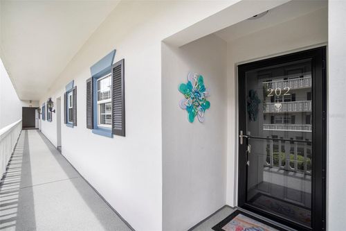 apt-202-139 Bluff View Dr, BELLEAIR BLUFFS, FL, 33770-1335 | Card Image