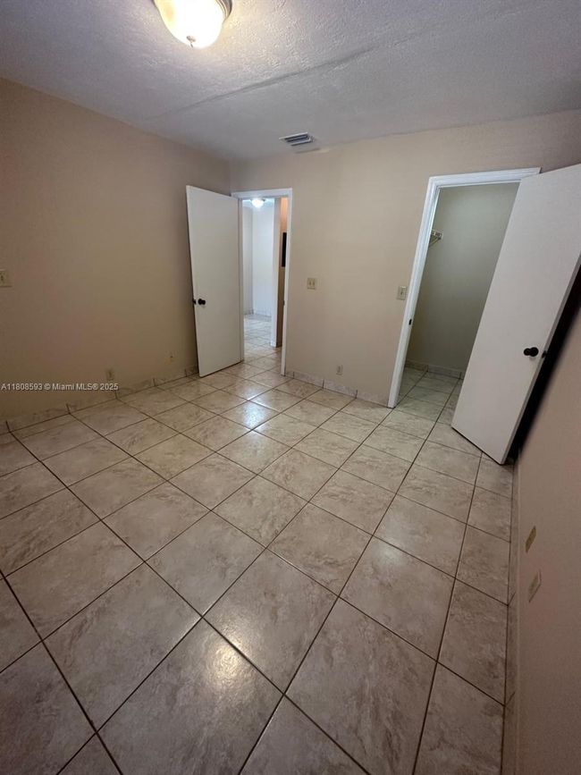 APT-4204 - 2846 S University Dr, Condo with 1 bedrooms, 1 bathrooms and null parking in Davie FL | Image 13