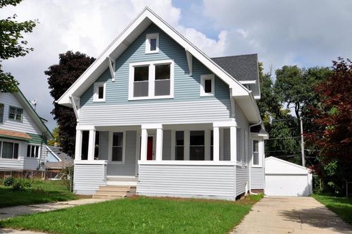 3758 E Van Norman Avenue, Cudahy, WI, 53110 | Card Image