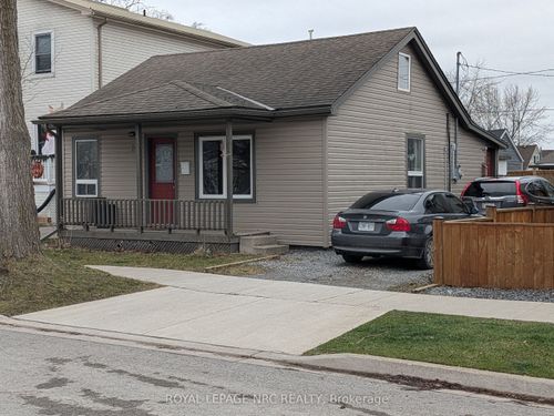 6 Nelles Road N, Welland, ON, L3B2P2 | Card Image