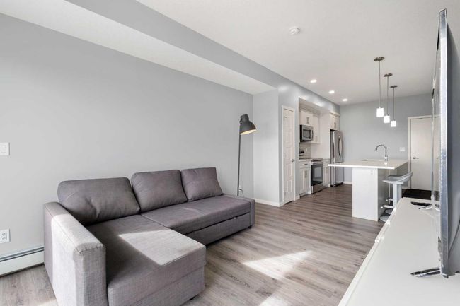 416 - 4250 Seton Drive Se, Condo with 1 bedrooms, 1 bathrooms and 1 parking in Calgary AB | Image 4