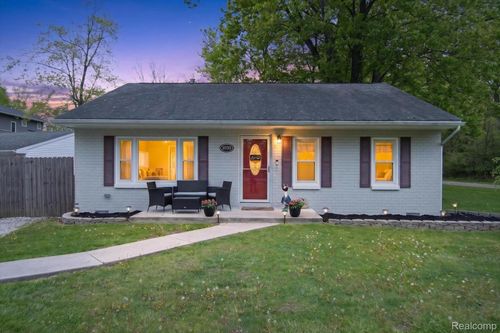 1020 Savage Rd, Van Buren Township, MI, 48111-4918 | Card Image