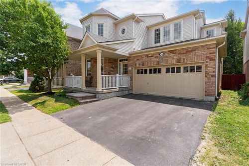 170 Garth Massey Dr, Cambridge, ON, N1T2G4 | Card Image