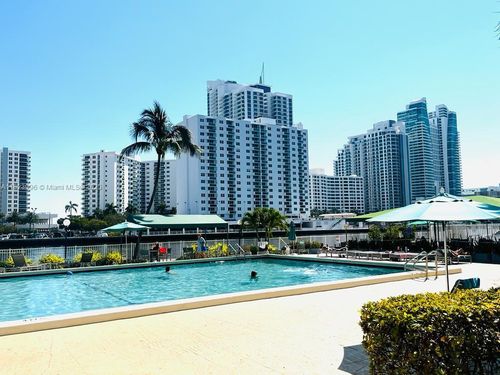 apt-605-1000 Parkview Dr, Hallandale Beach, FL, 33009-8905 | Card Image