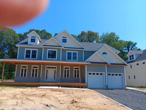 825 Naryshkin Way, Toms River, NJ, 08753-5732 | Card Image