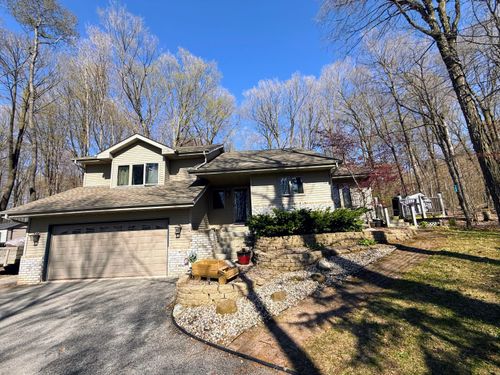 8673 Ridge Creek Rd, Elkhart Lake, WI, 53020-1665 | Card Image
