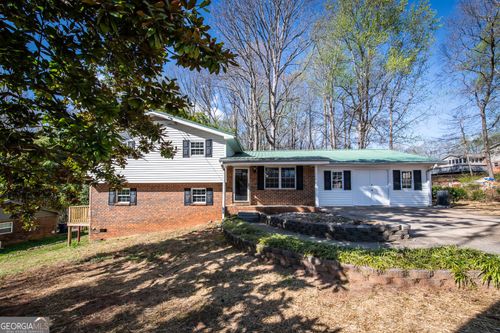 6225 Pebble Dr, Douglasville, GA, 30135-3731 | Card Image