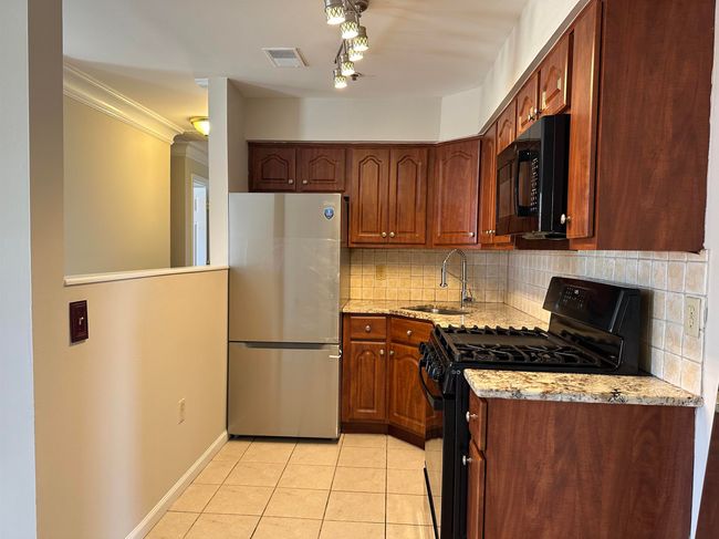 APT-13 - 401 Bergenline Ave, House other with 2 bedrooms, 1 bathrooms and null parking in Union City NJ | Image 10