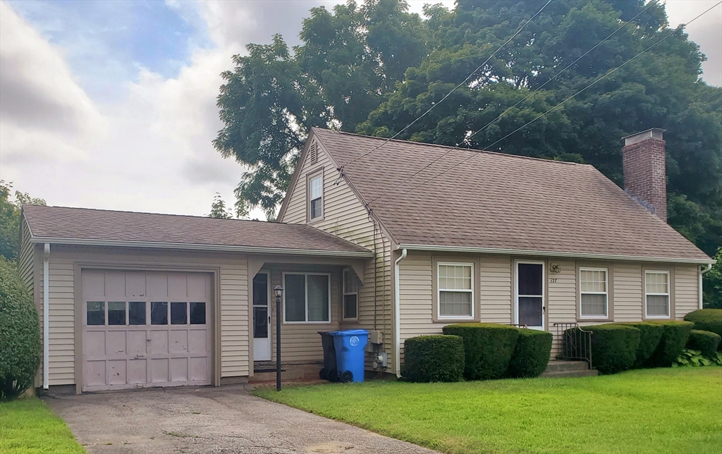 Turner Ave, Cranston, RI 02920