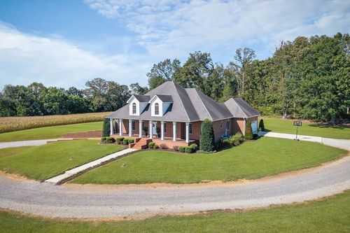 266 Hampton Pointe Ln, Mcminnville, TN, 37110-7307 | Card Image