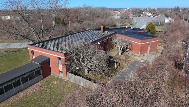 911 W Main Rd, Home with 0 bedrooms, 0 bathrooms and null parking in Middletown RI | Image 20