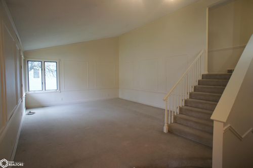 1508 Collins St, Webster City, IA, 50595-2621 | Card Image