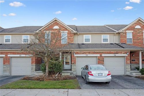 33-124 Gosling Gdns, Guelph, ON, N1G5K6 | Card Image