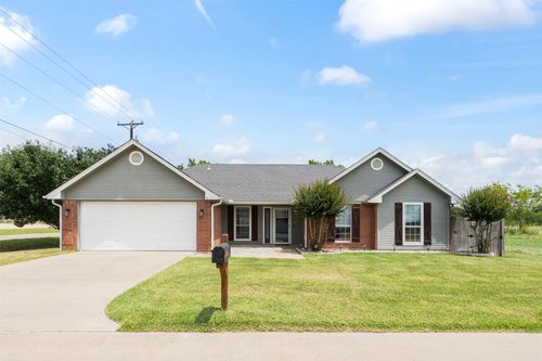 101 Macy Ann Ln, Eustace, TX, 75124-4561 | Card Image